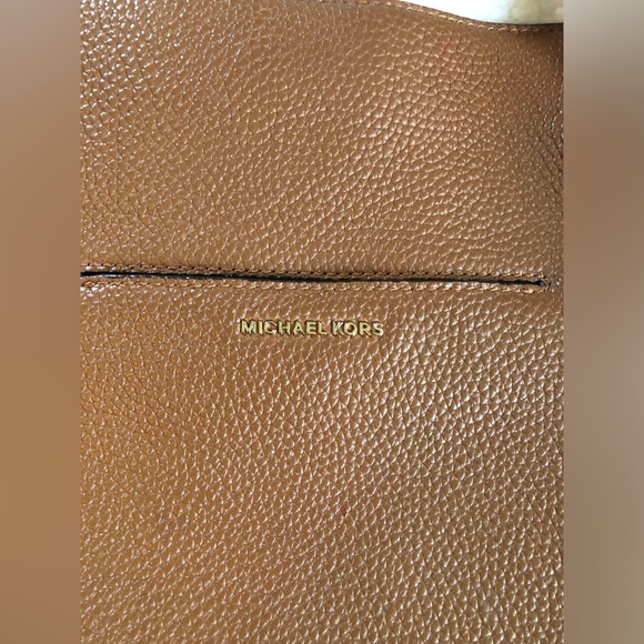 Michael Kors Tan Adjustable Crossbody Bag - Picture 3 of 9
